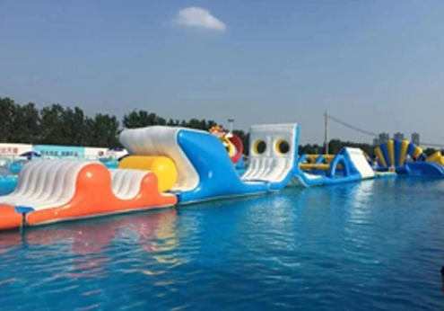 水上冲关