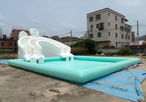 充气城堡滑梯